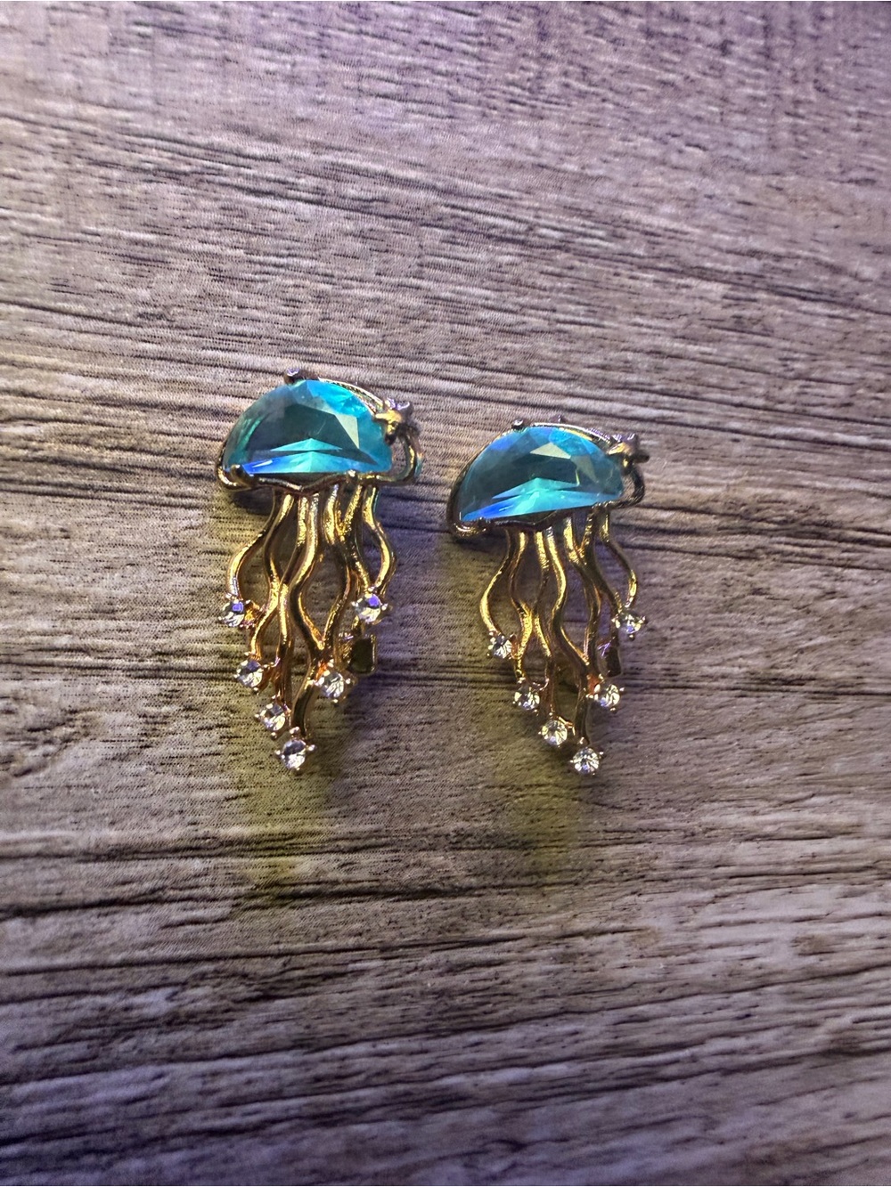2 Gold Jellyfish Broches with Blue-Green Crystal